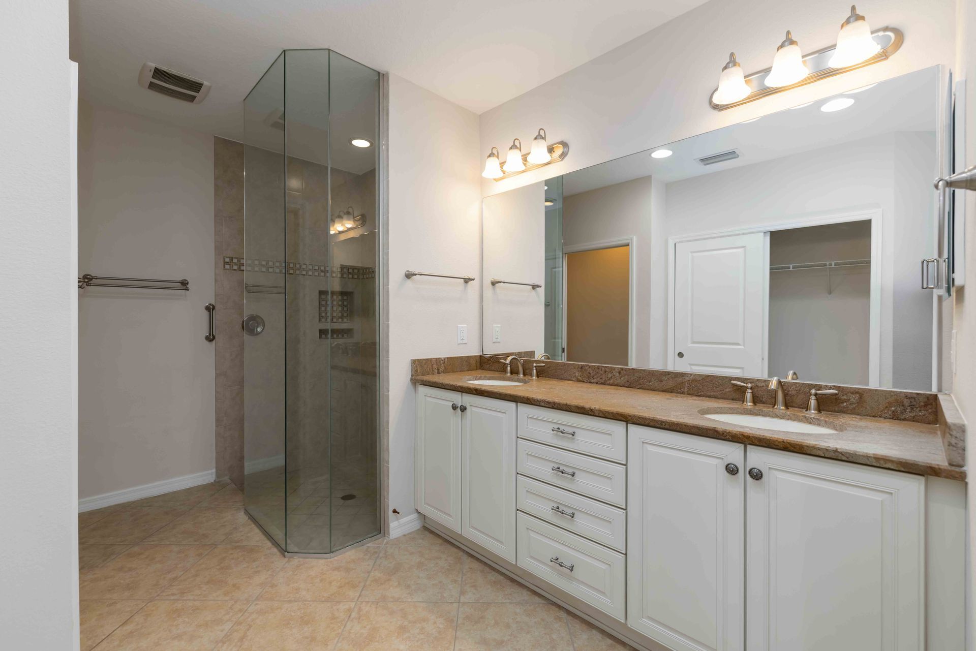 1264 Riverscape St. Bradenton, FL. Riverfront Condo in Tidewater Preserve