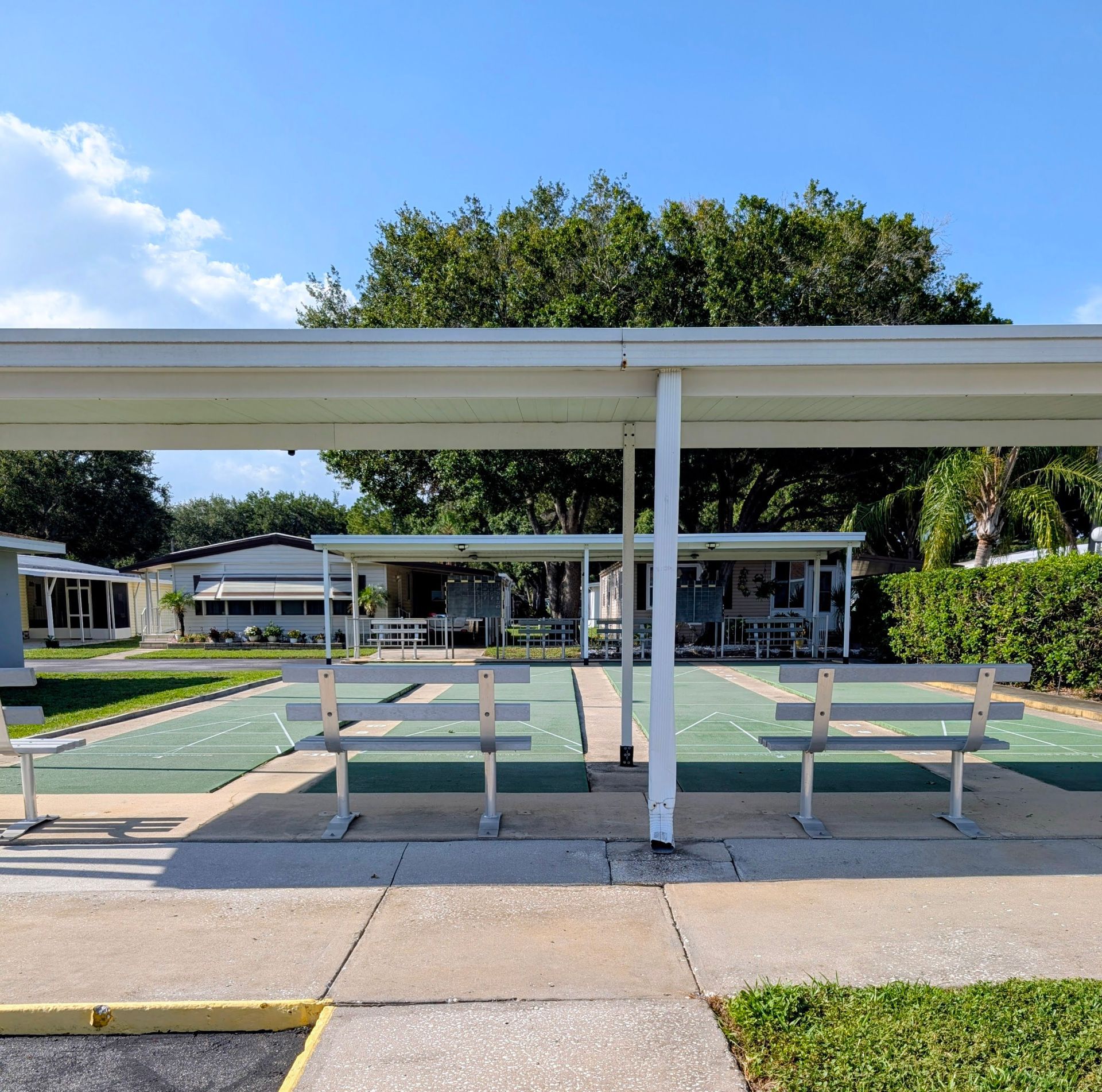 Shuffleboard court