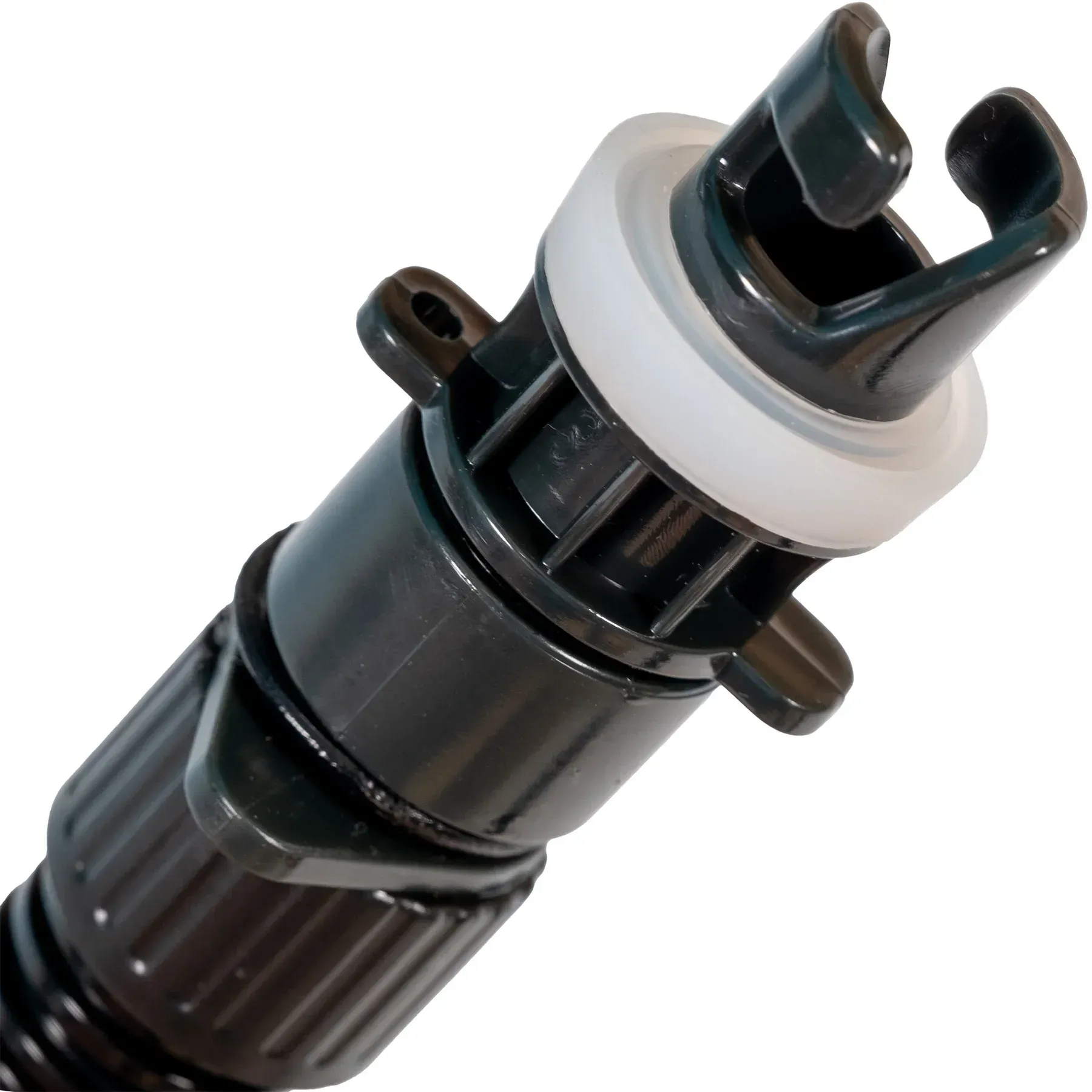 A close up of a hose with the letter e on it