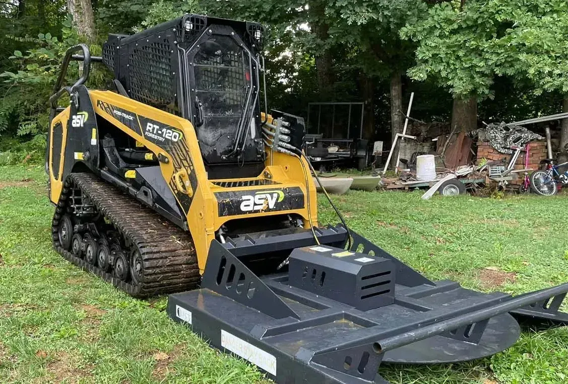 rough cuts construction out of Harrison, Arkansas brush hogging