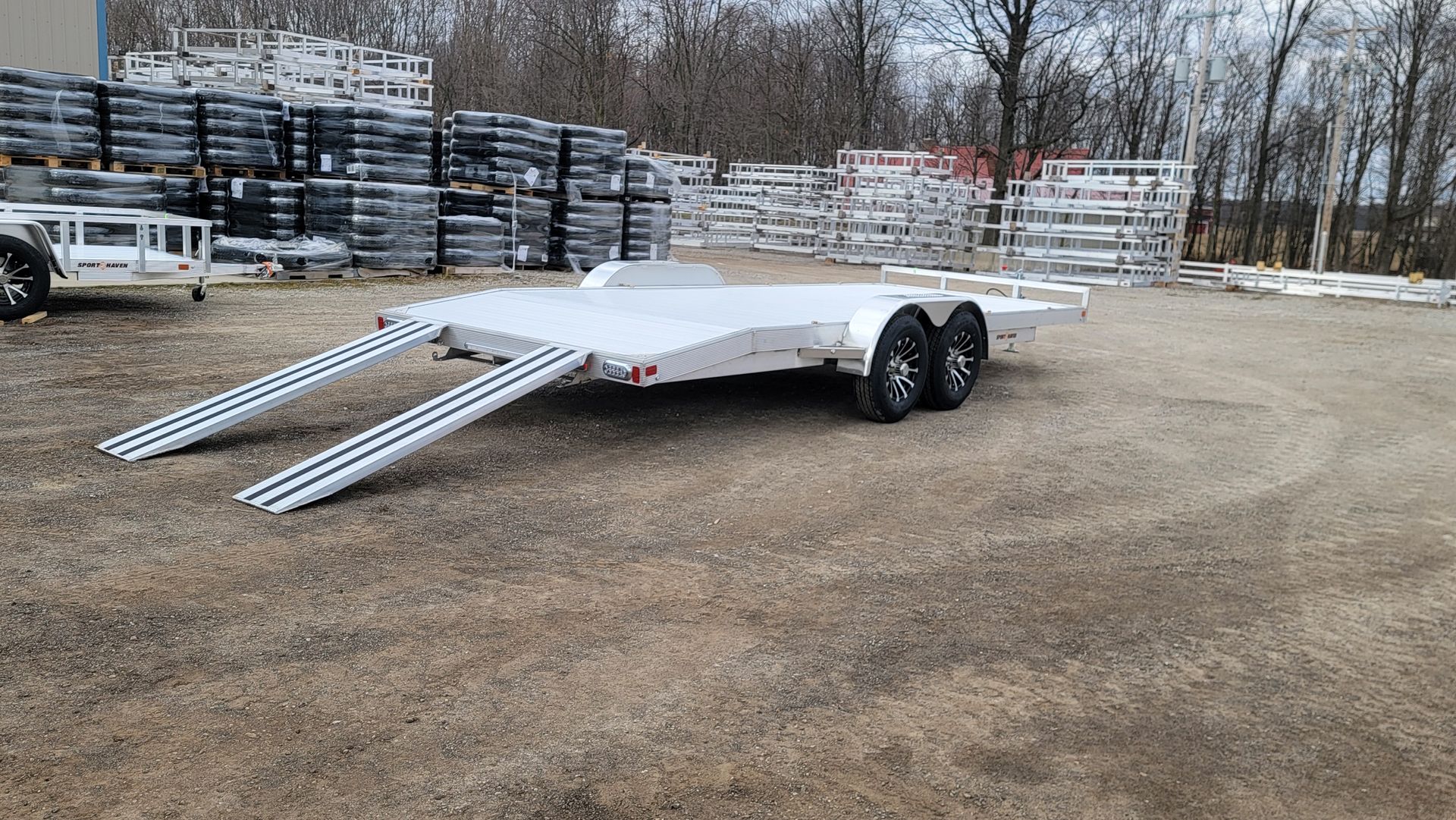 Loading Ramps AOCP Sport Haven Trailer