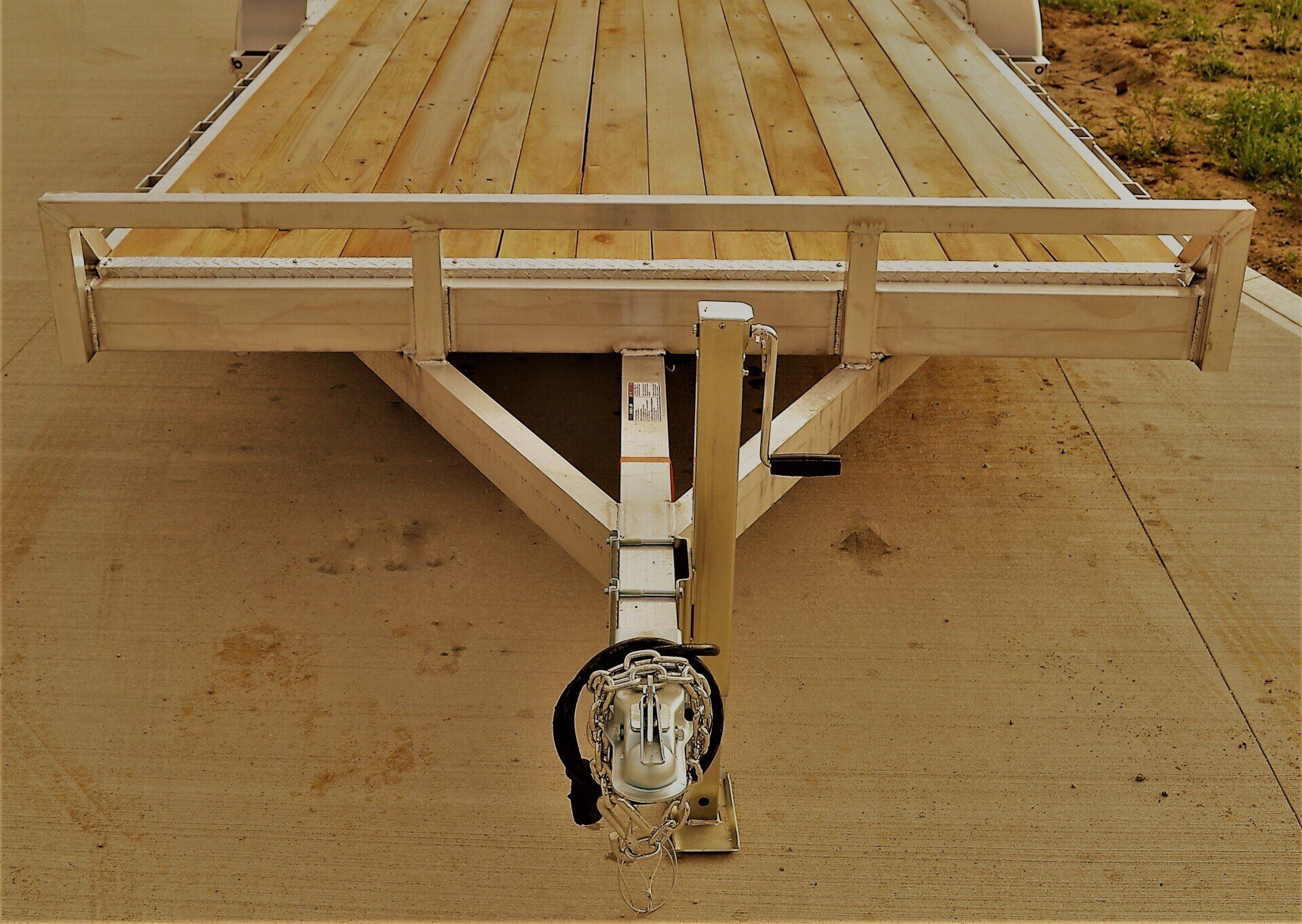 flat bed trailer with front rail