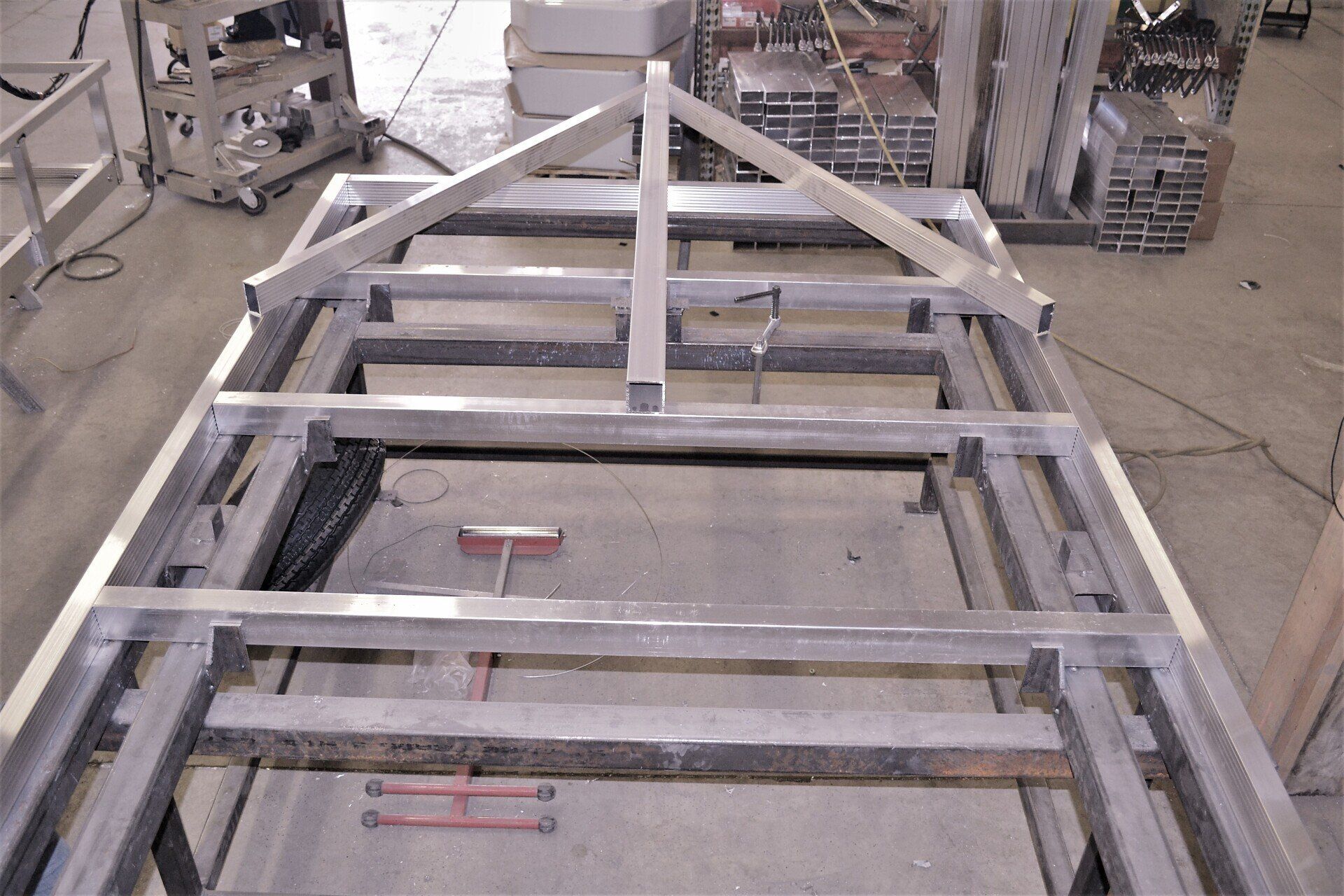 utility trailer tongue jack with wheel