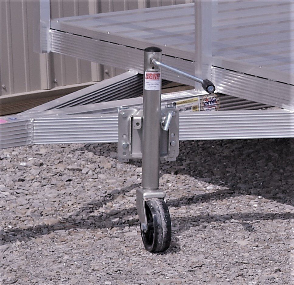 welder welding aluminum trailer