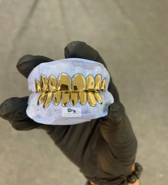 gold teeth 