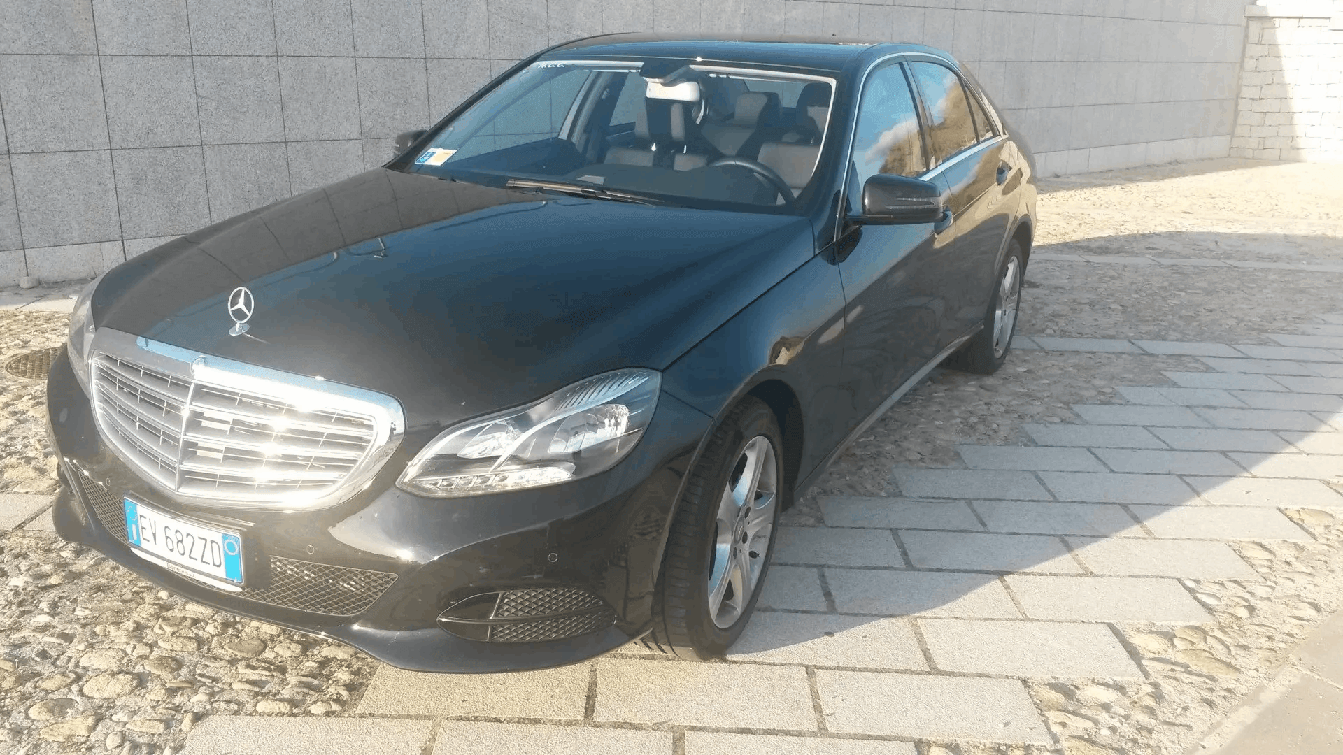 Mercedes nera