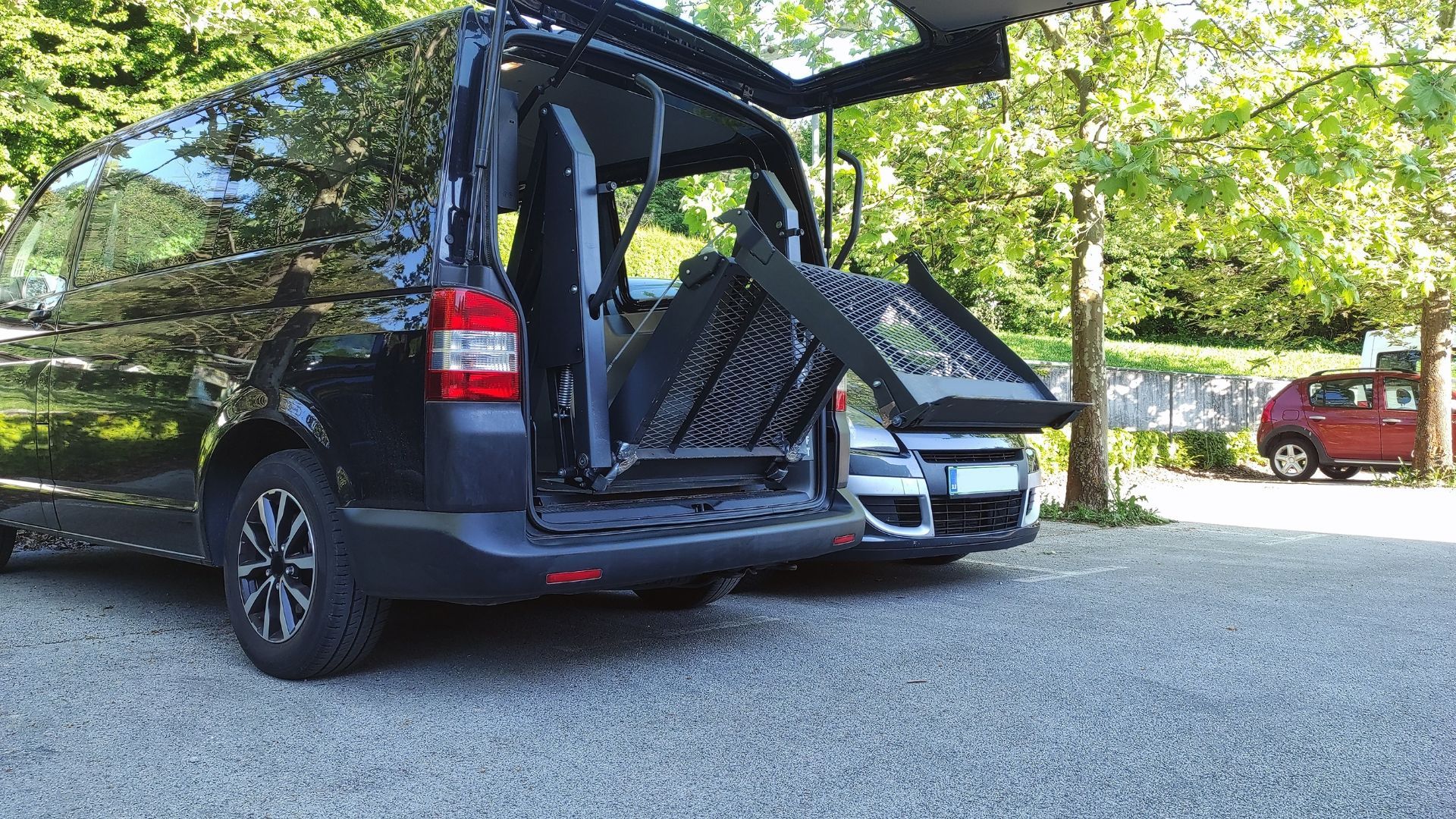 minivan con pedana disabili