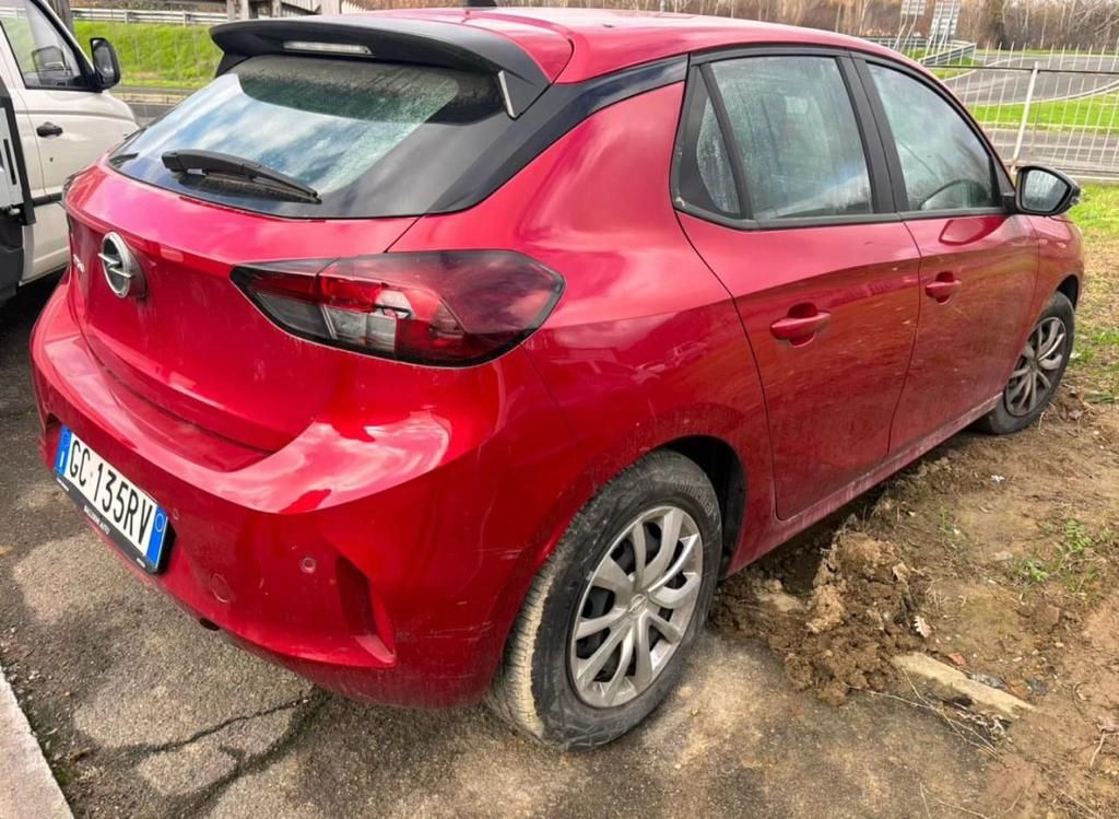 macchina rossa