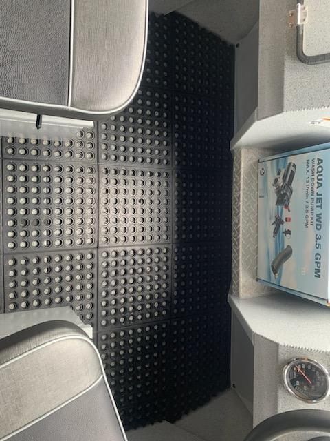 A box that says aqua set hd 4.3 rpm on it