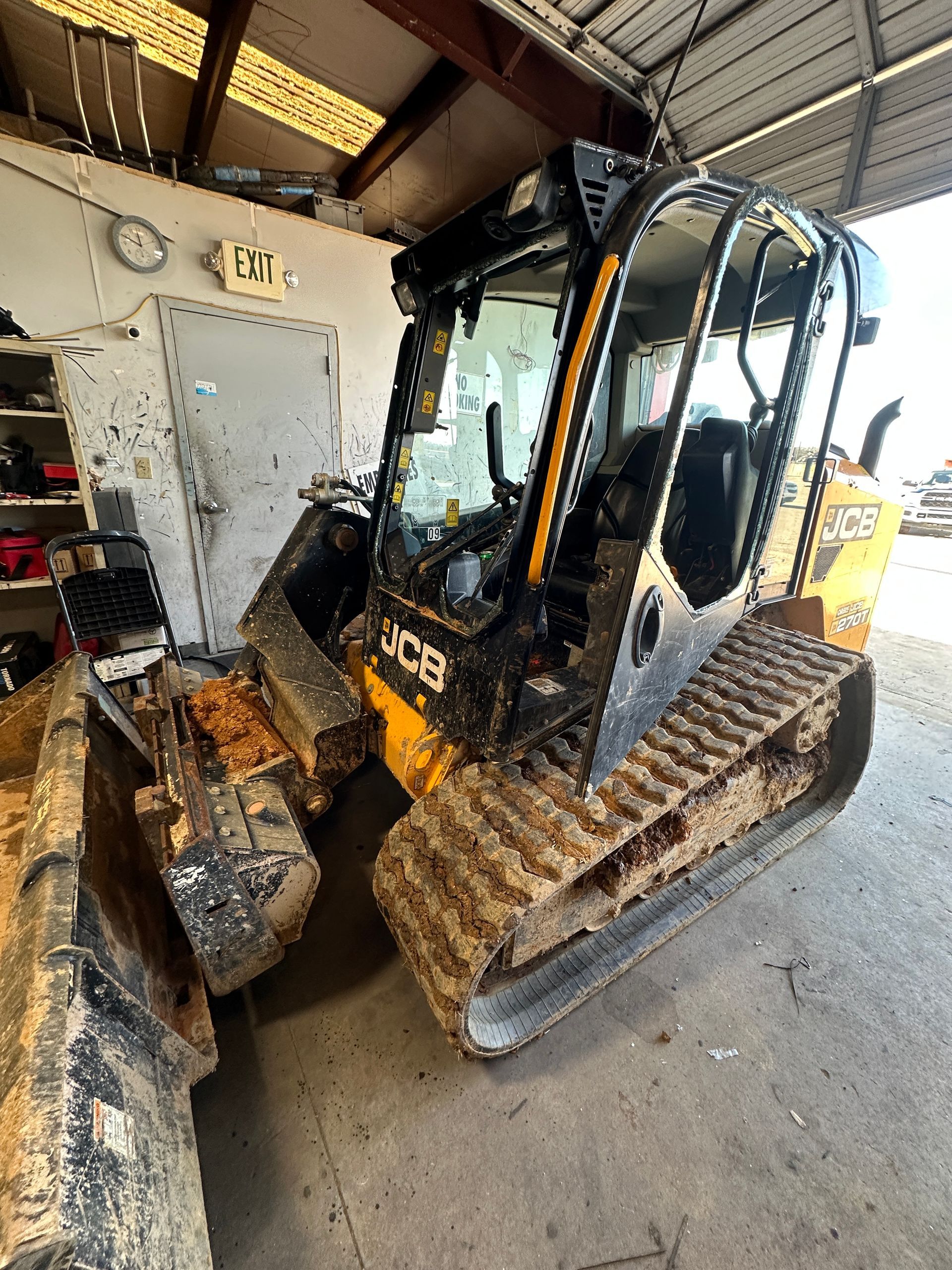 Heavy equipment windshield replacement near Hoover, AL