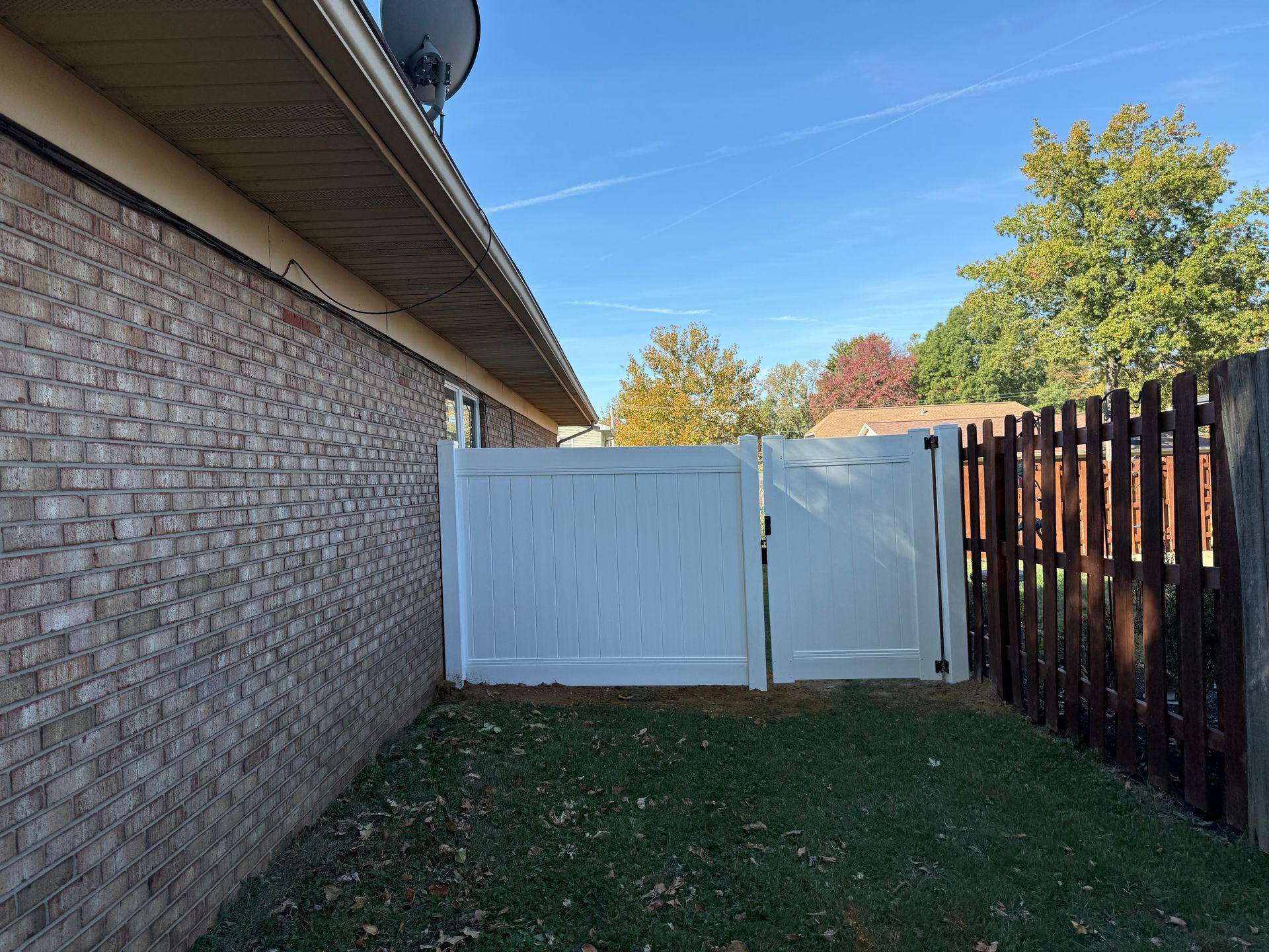 vinyl fencing