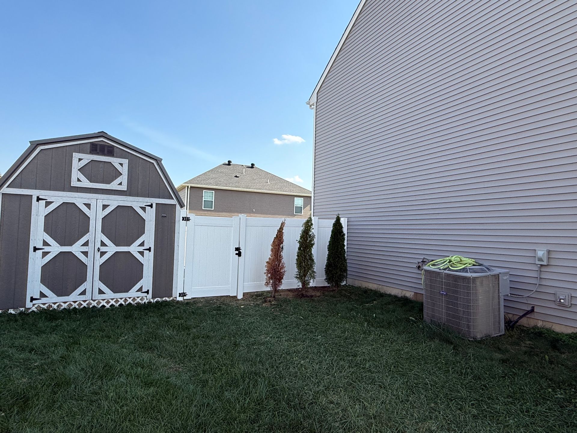 vinyl fencing