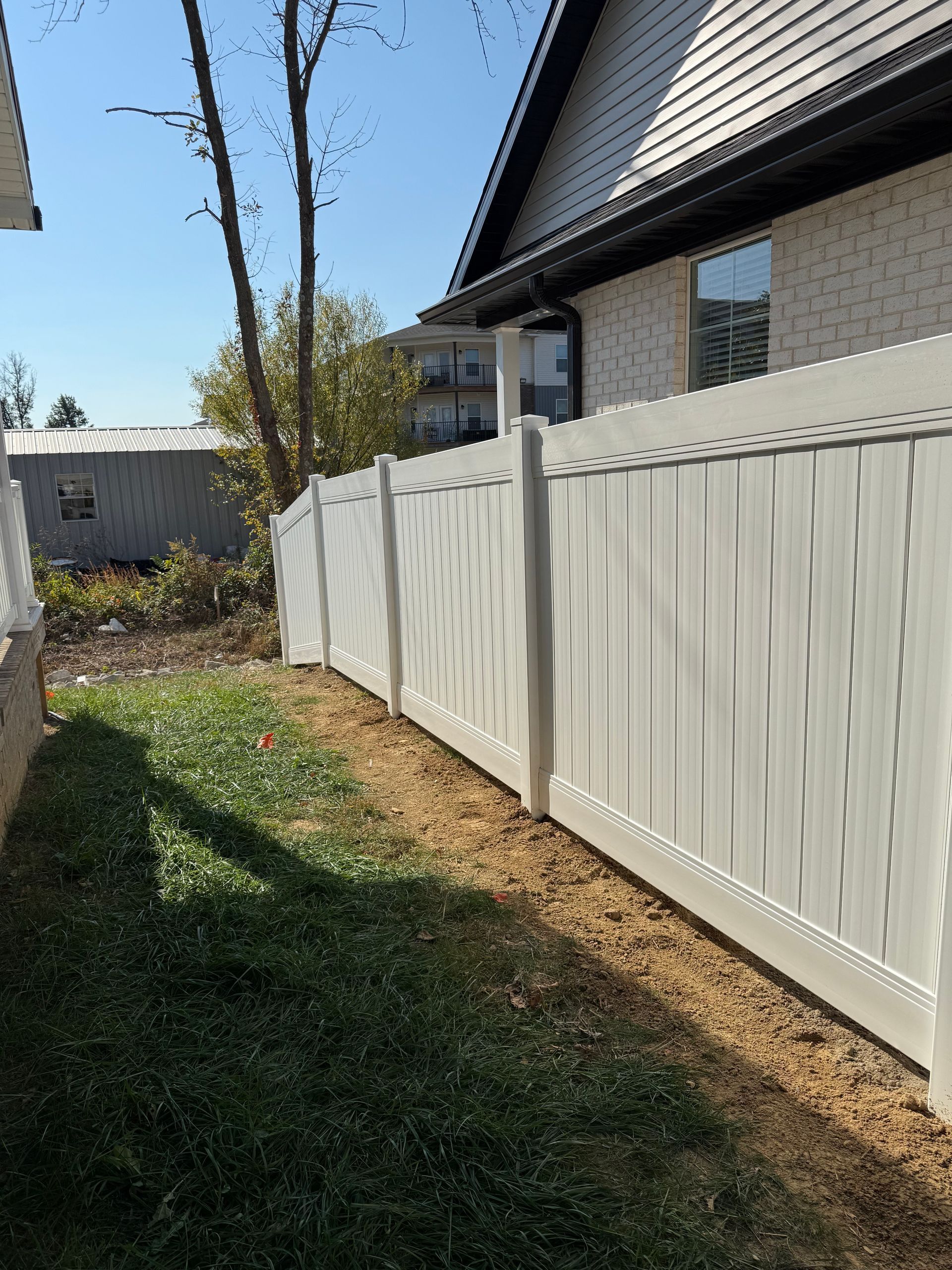 vinyl fencing