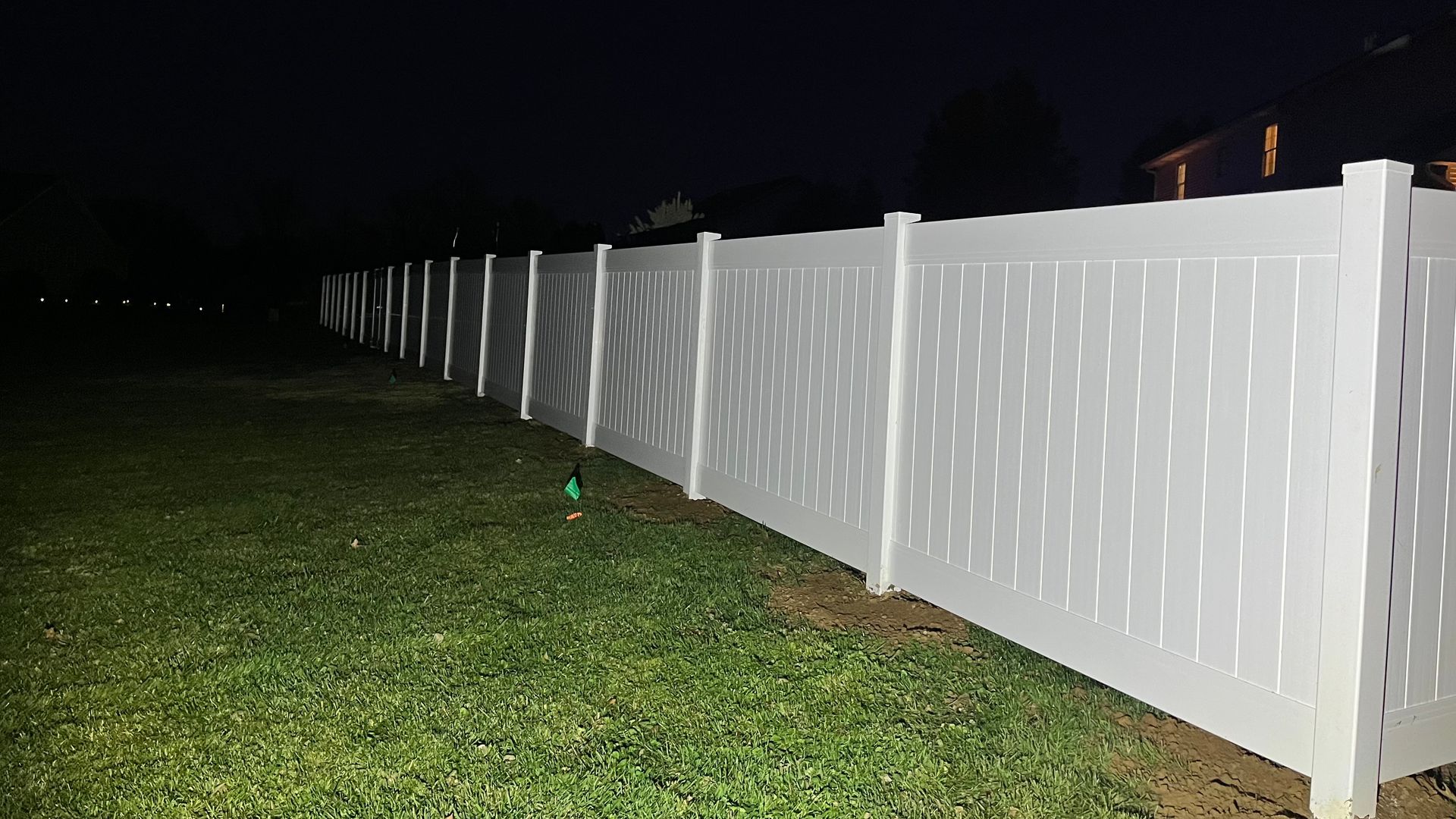 vinyl fencing