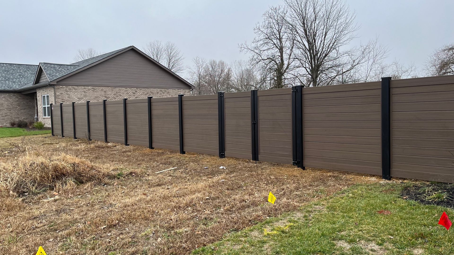 vinyl fencing