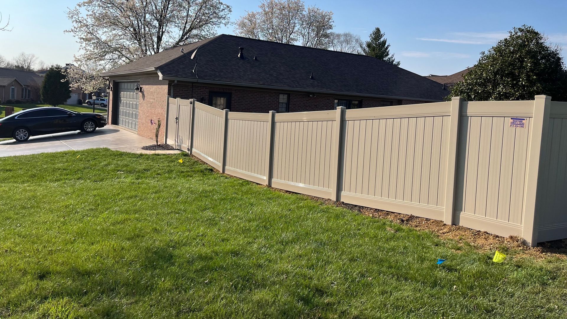 vinyl fencing