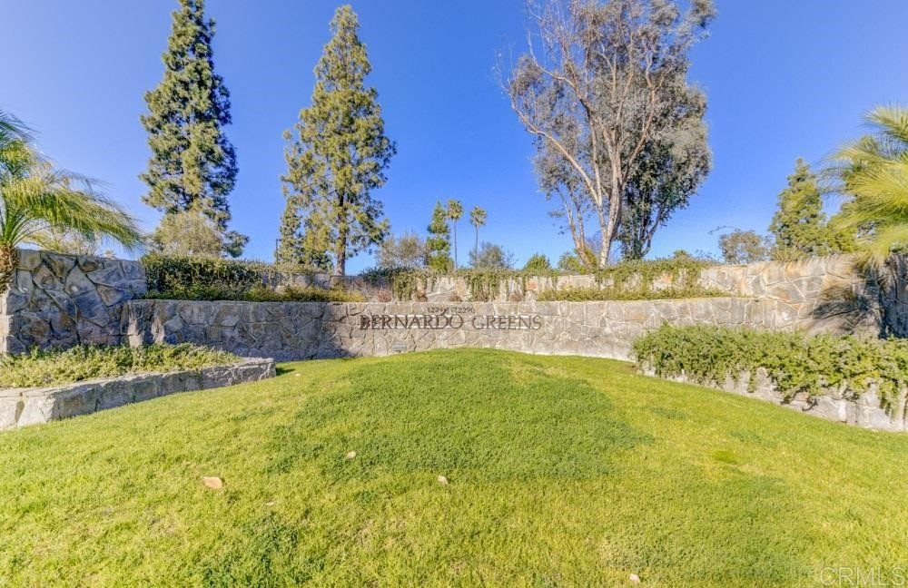 Bernardo Greens Exterior