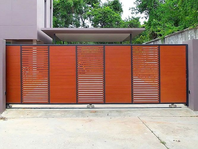 Swing Gate System