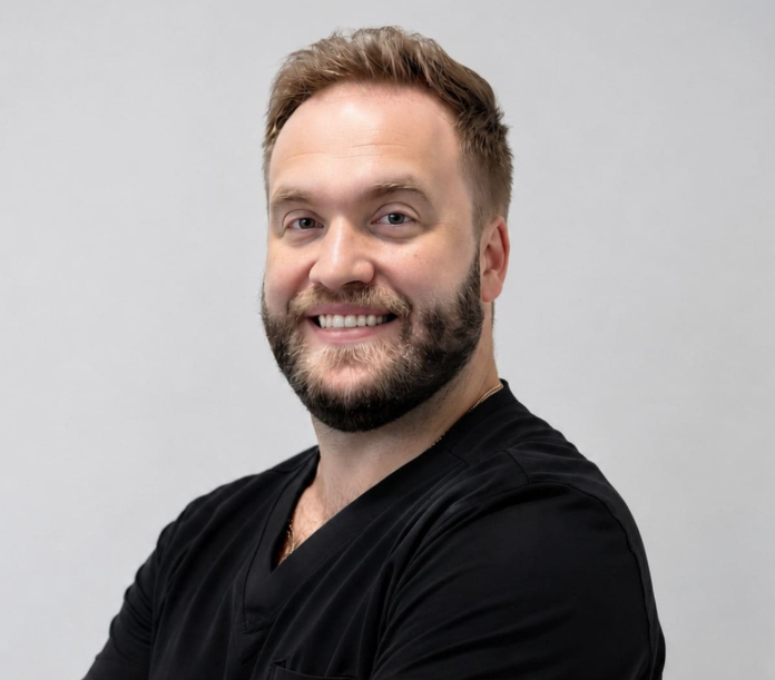 Dr Tyler Huntsman