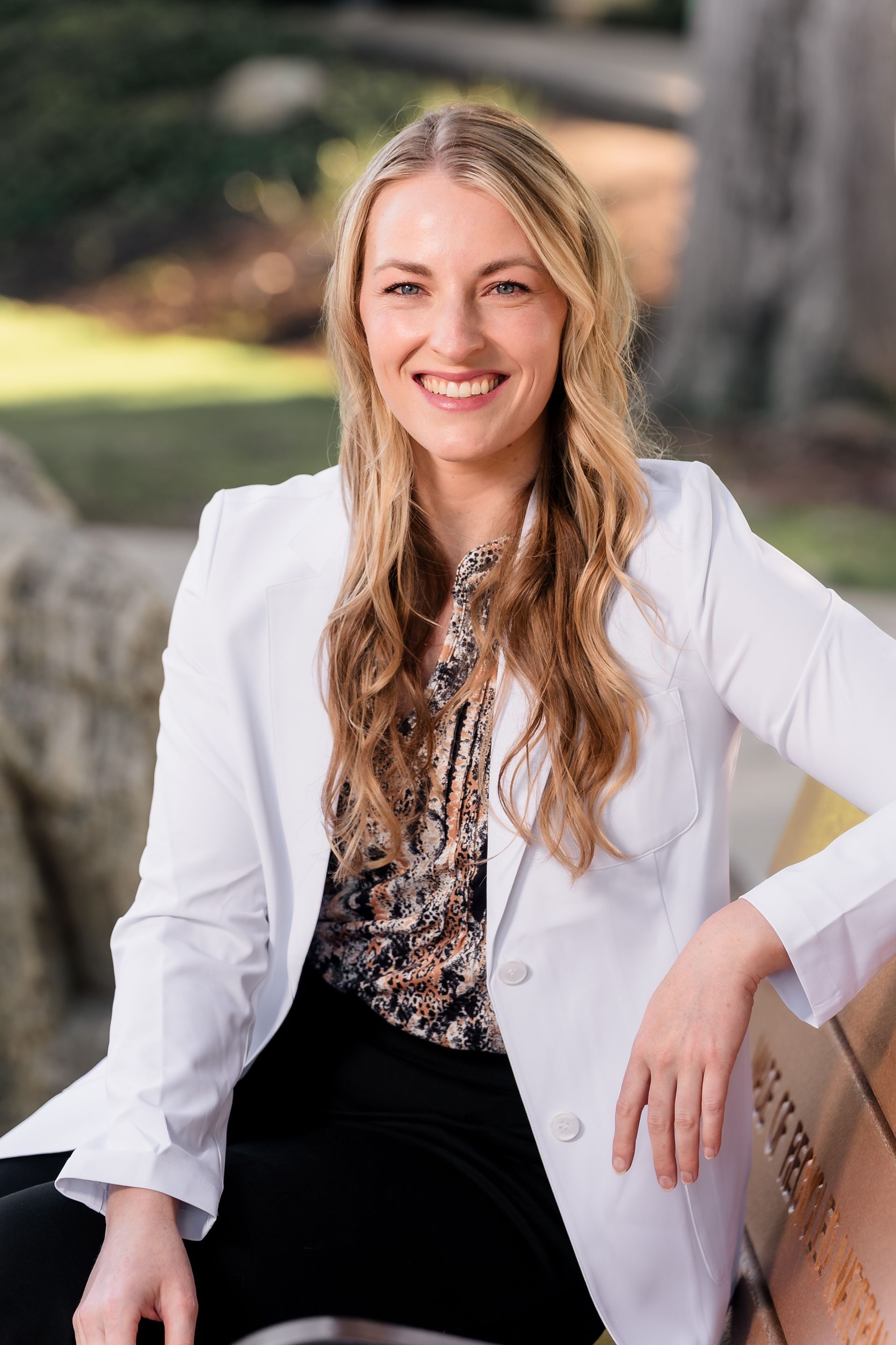 Dr Nicole Haydt