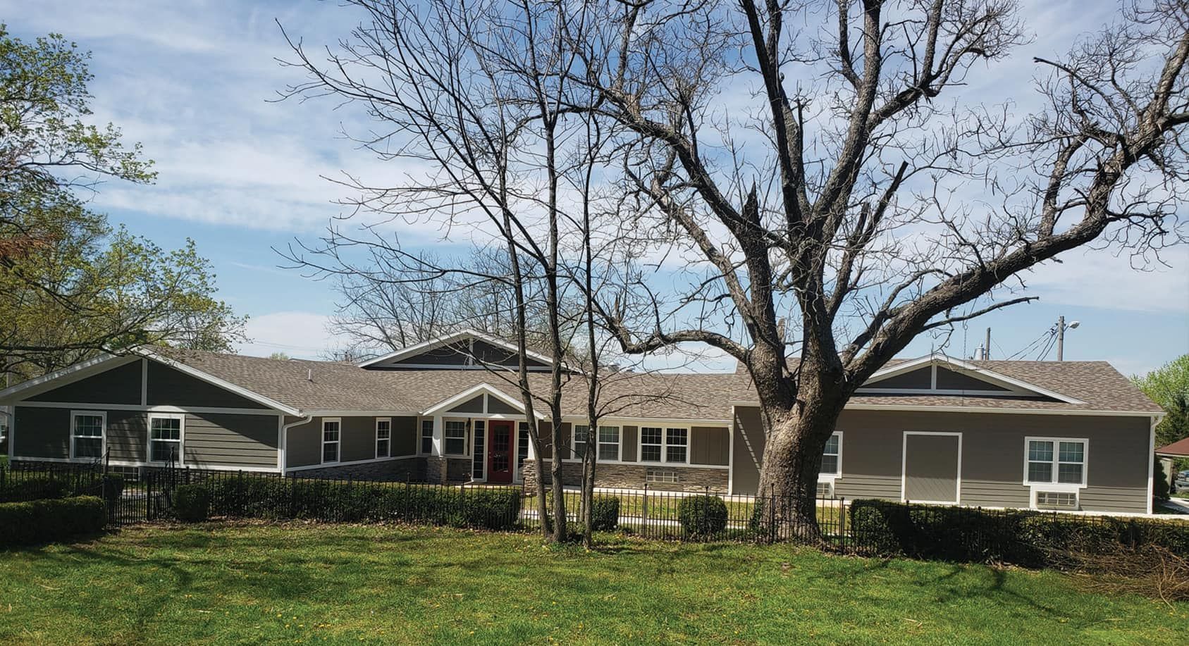 The Cottage at Century Pines Front of Building | Assisted Living Ozark MO