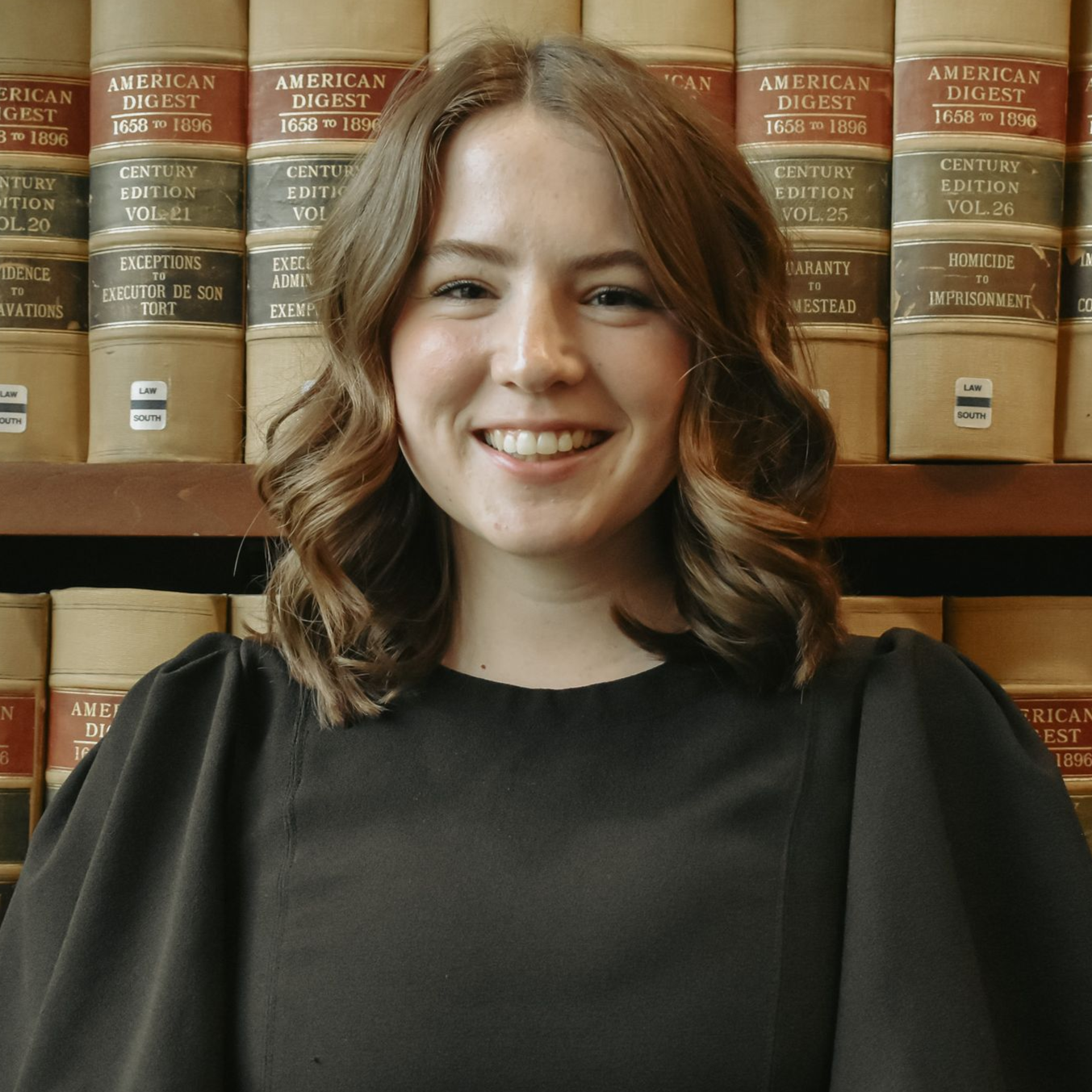 Headshot of Andrea Hoffman.