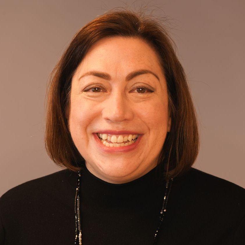 Headshot of Linda Xóchitl Tortolero.