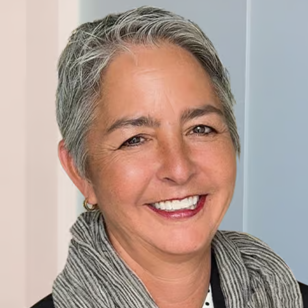 Headshot of Lisa C. Hamasaki.
