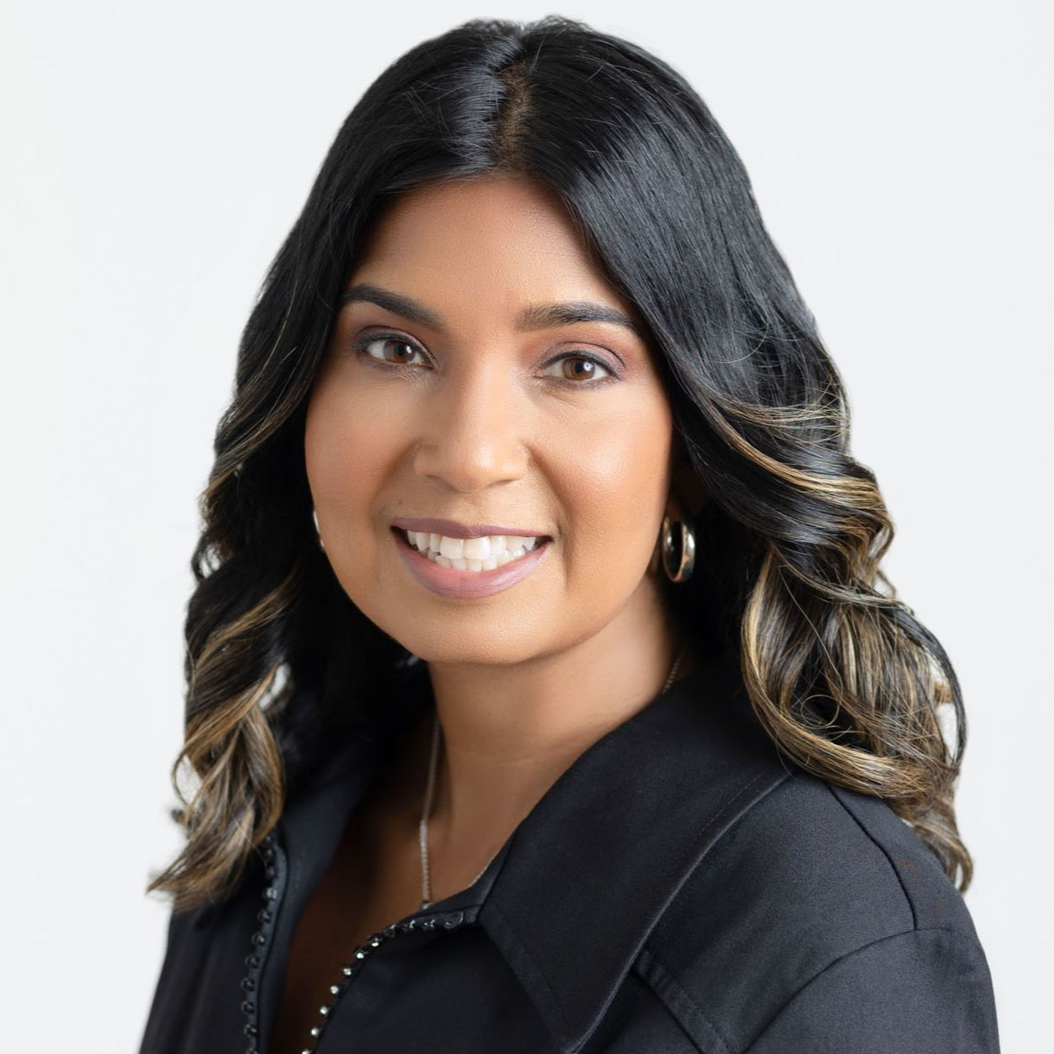 Headshot of Aparna Williams. 