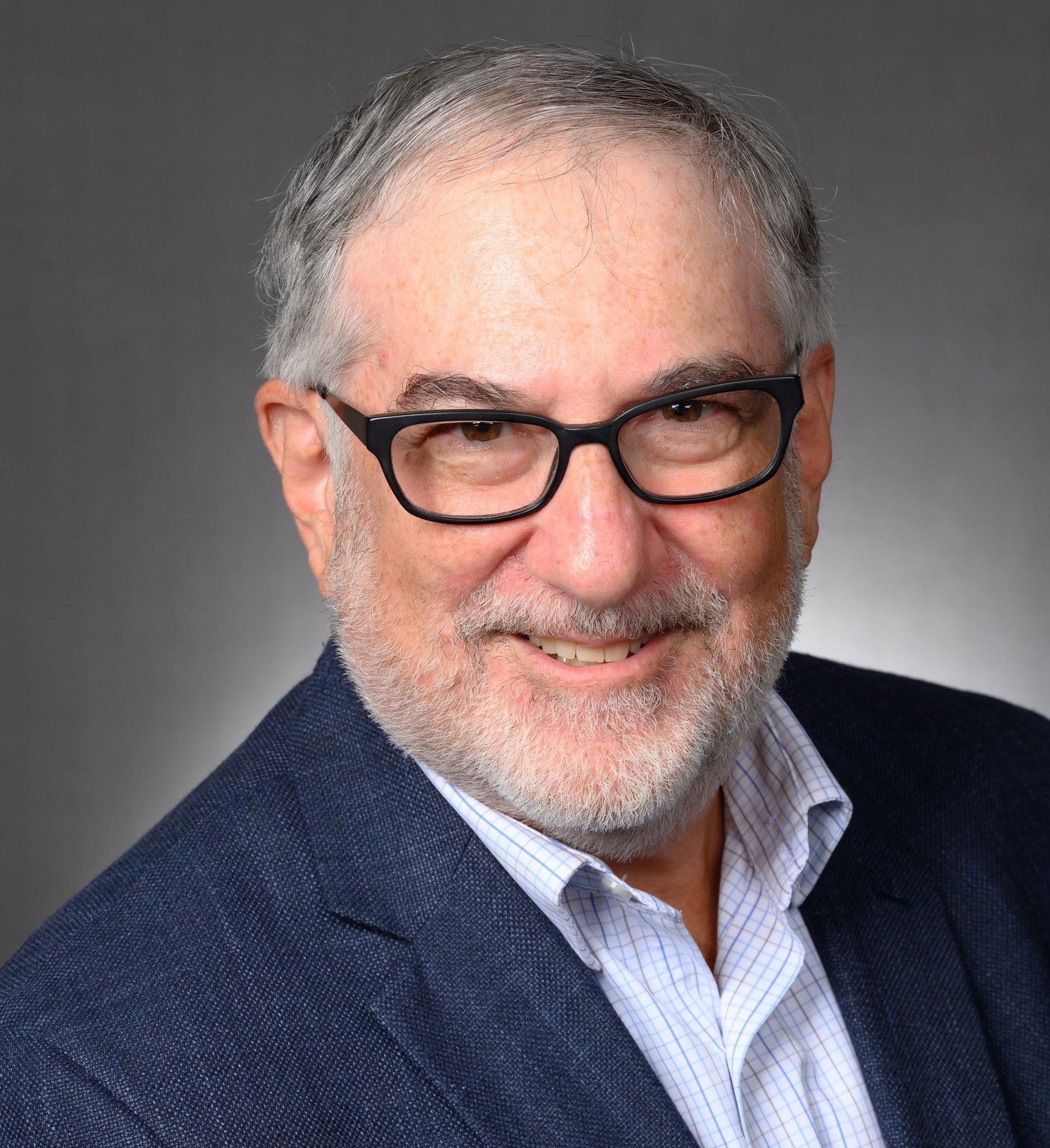 Headshot of Stewart Hirsch.