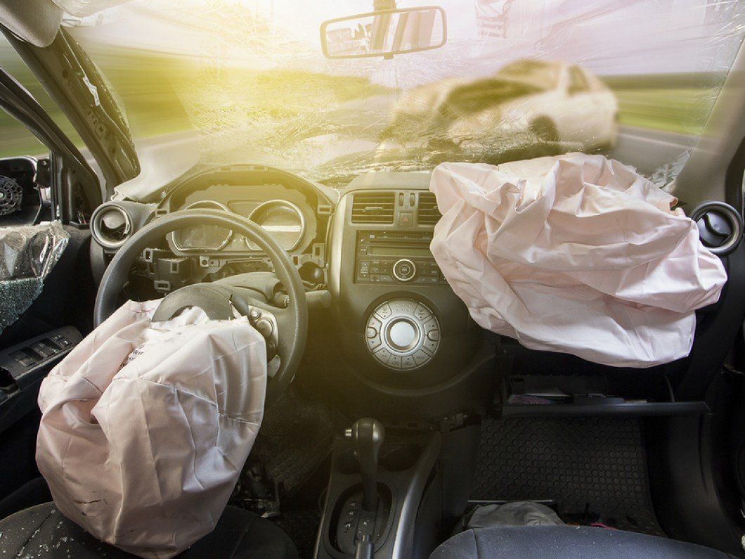 Car-Of-Accident-Make-Airbag