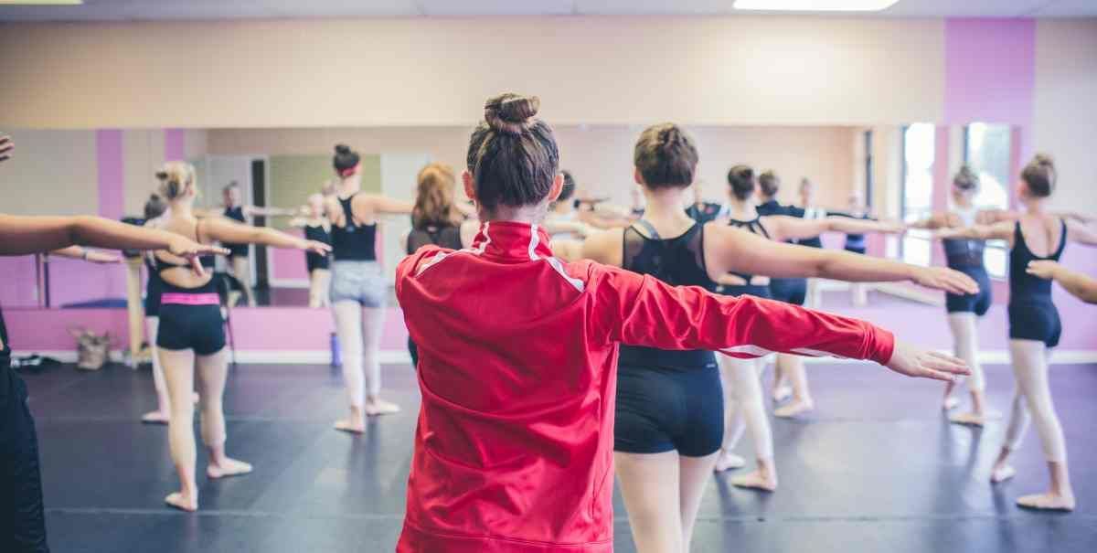 Kids participating in dance class near Florence, KY.