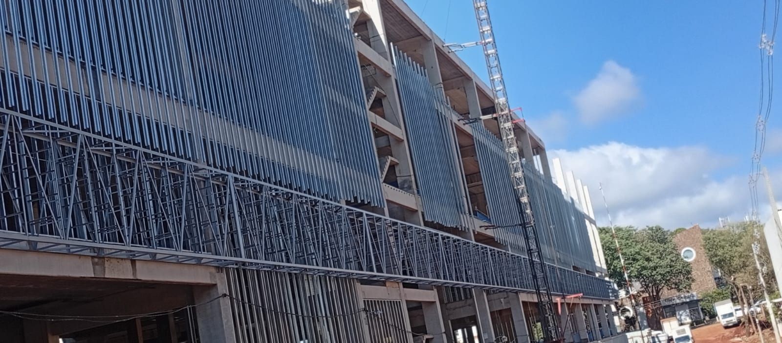 Vista de uma estrutura em construção
