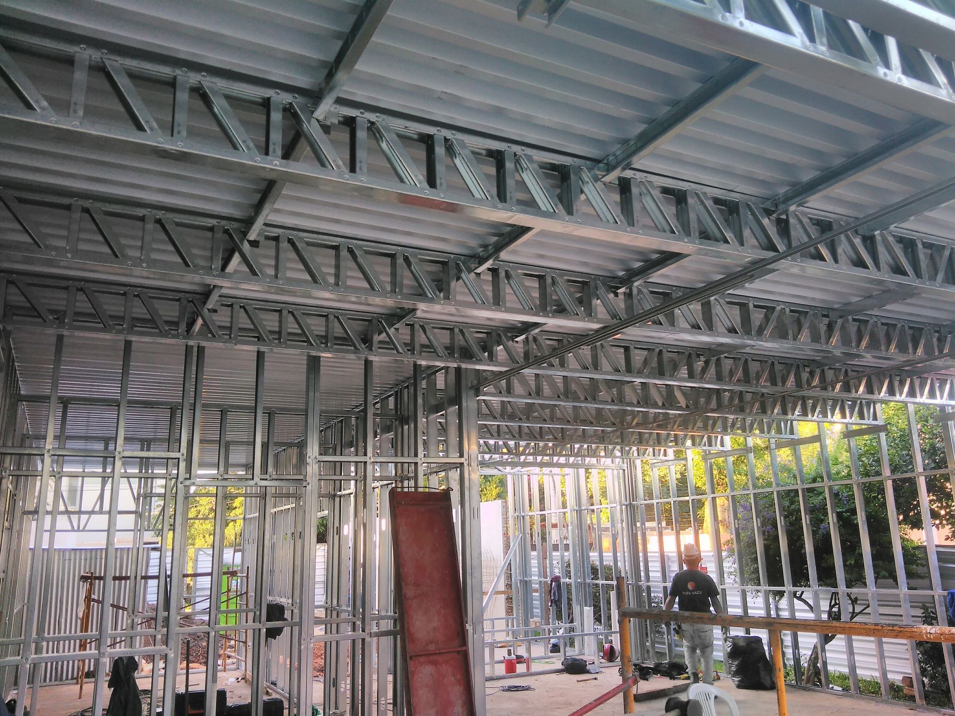 Sistema construtivo com estrutura metálica e steel deck
