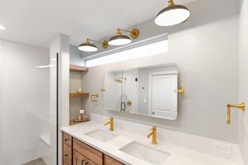 bathroom remodel in leawood ks