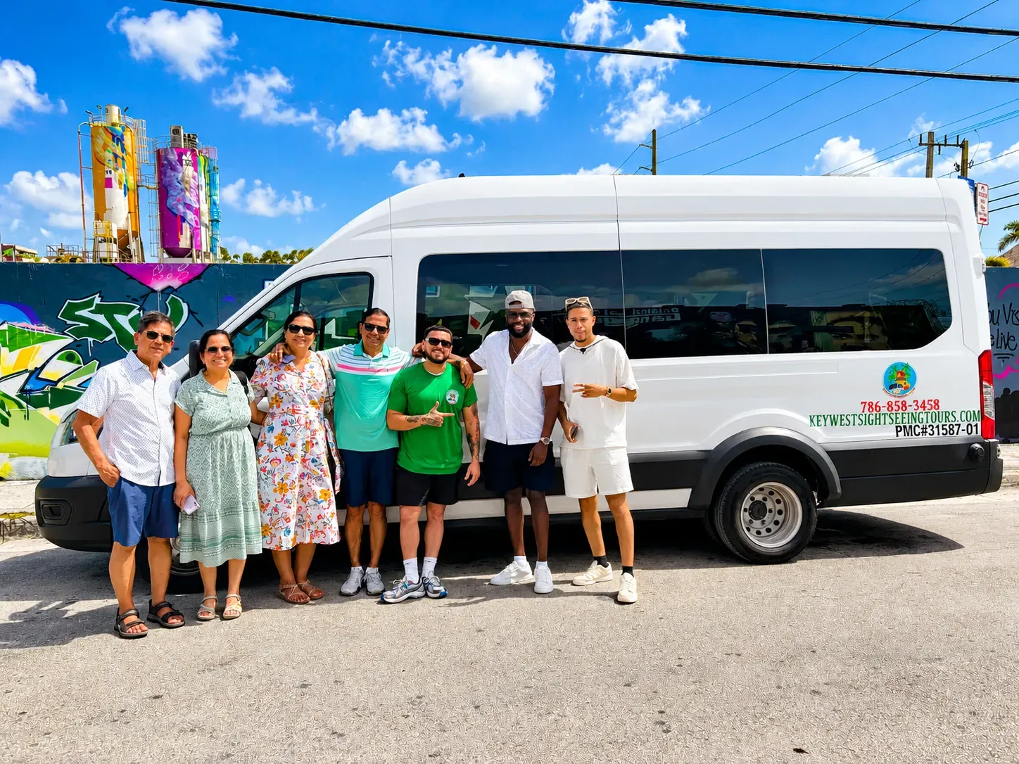 Miami 5-in-1 City Tour group with sightseeing van in Wynwood