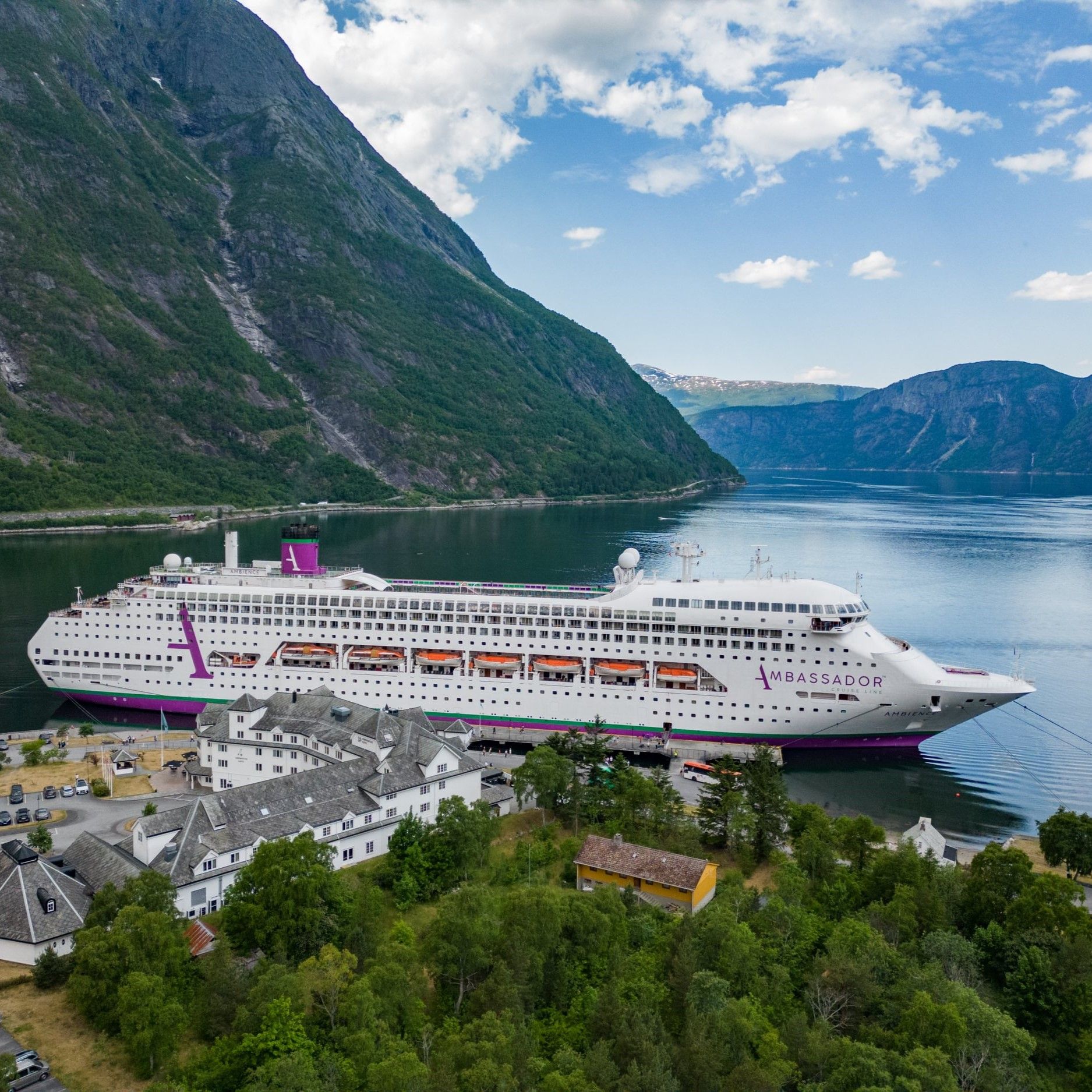 SPRINGTIME FJORDLAND