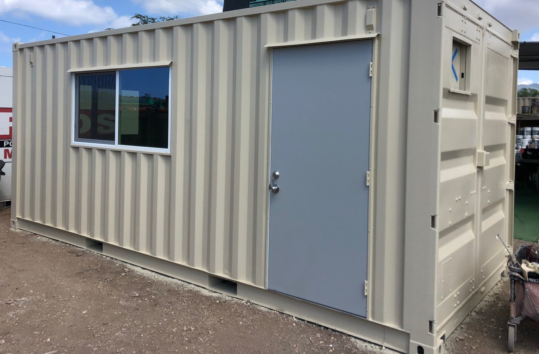 20' Shipping Container Office Contractor's Model exterior
