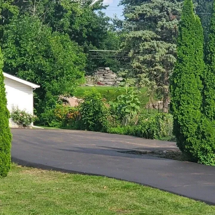 Asphalt paved driveway, DJs Paving, Canton, MI.