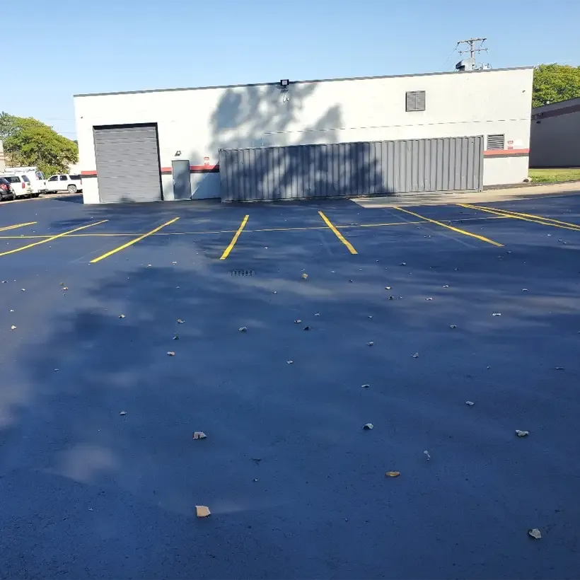 Your trusted local asphalt paving company in Canton, MI is DJs Paving.