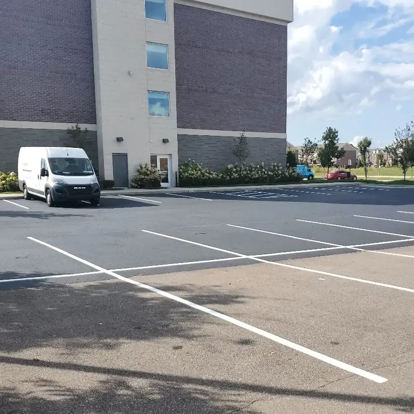 DJs Paving provides quality commercial asphalt paving for businesses in Livonia.