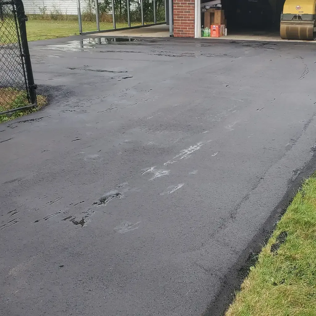 Asphalt paving, driveway, DJs paving, Canton, MI.