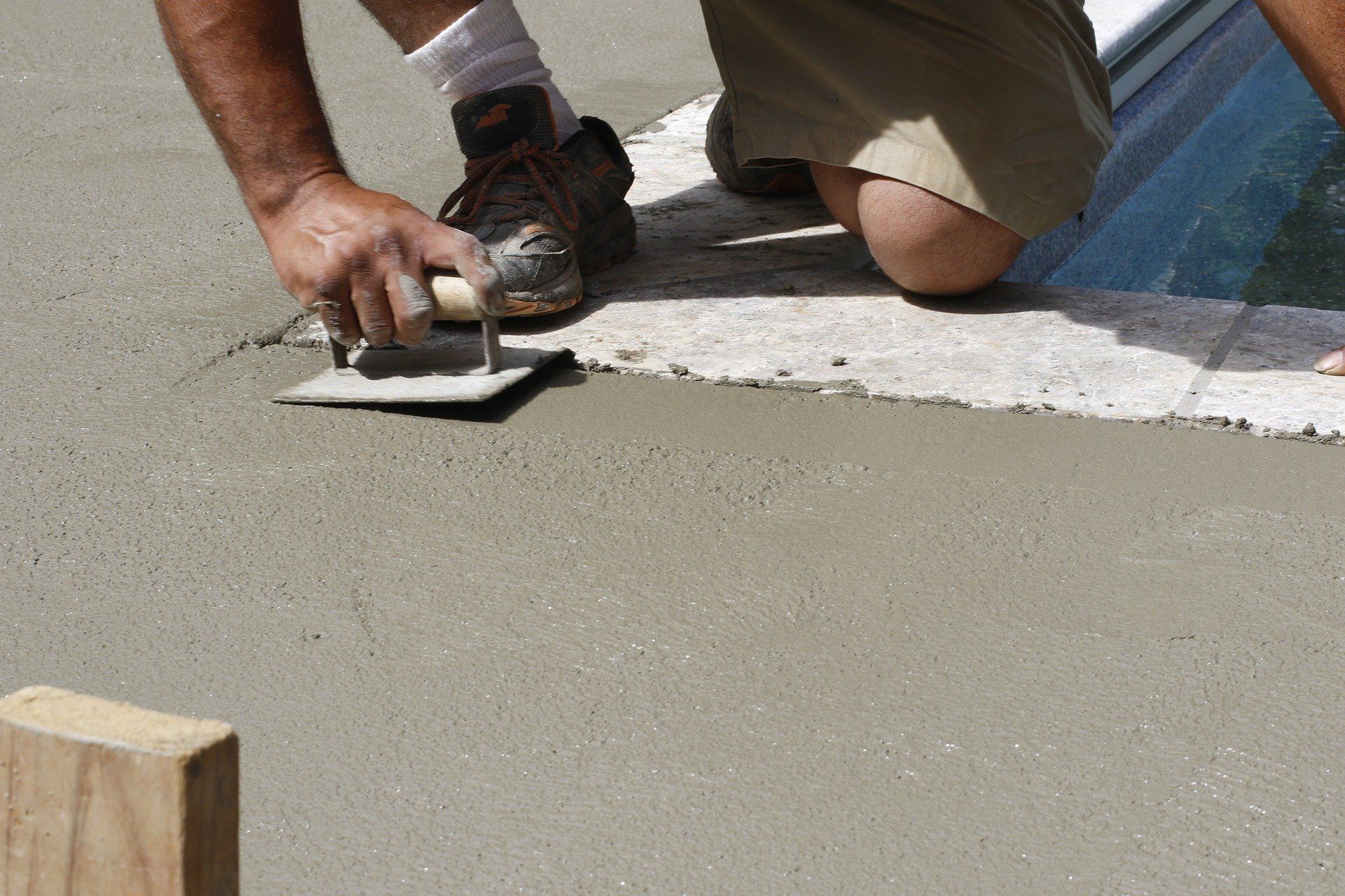 Concrete Contractors installing concrete in Harrisonburg VA