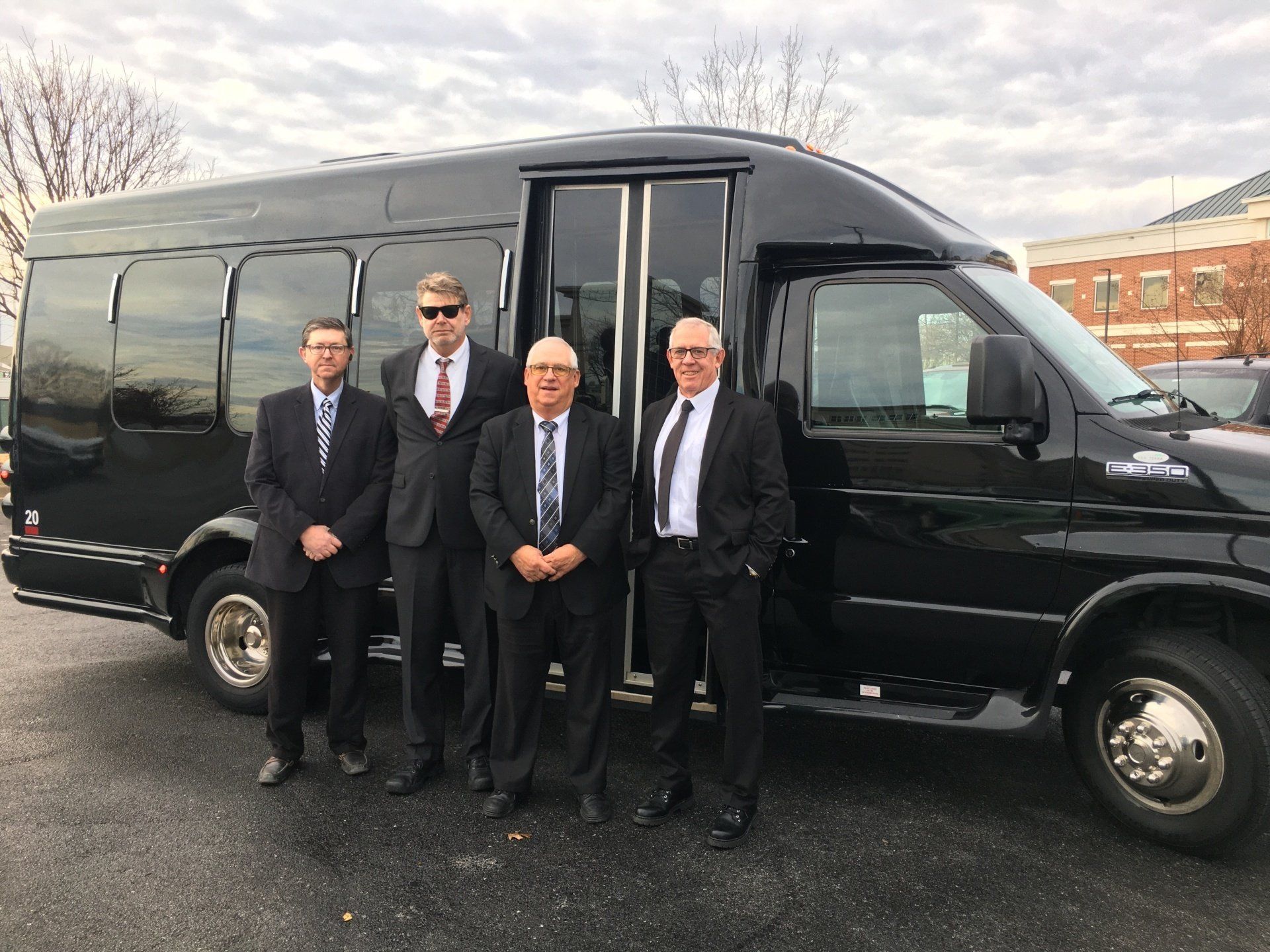 Pinnacle Limo chauffeurs