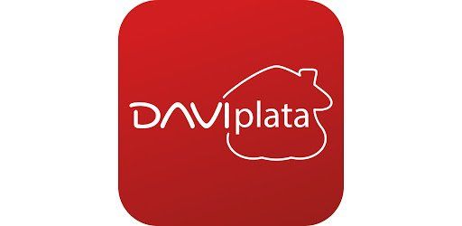 Logotipo de Daviplata sobre un cuadrado redondeado rojo con texto y contorno blancos.