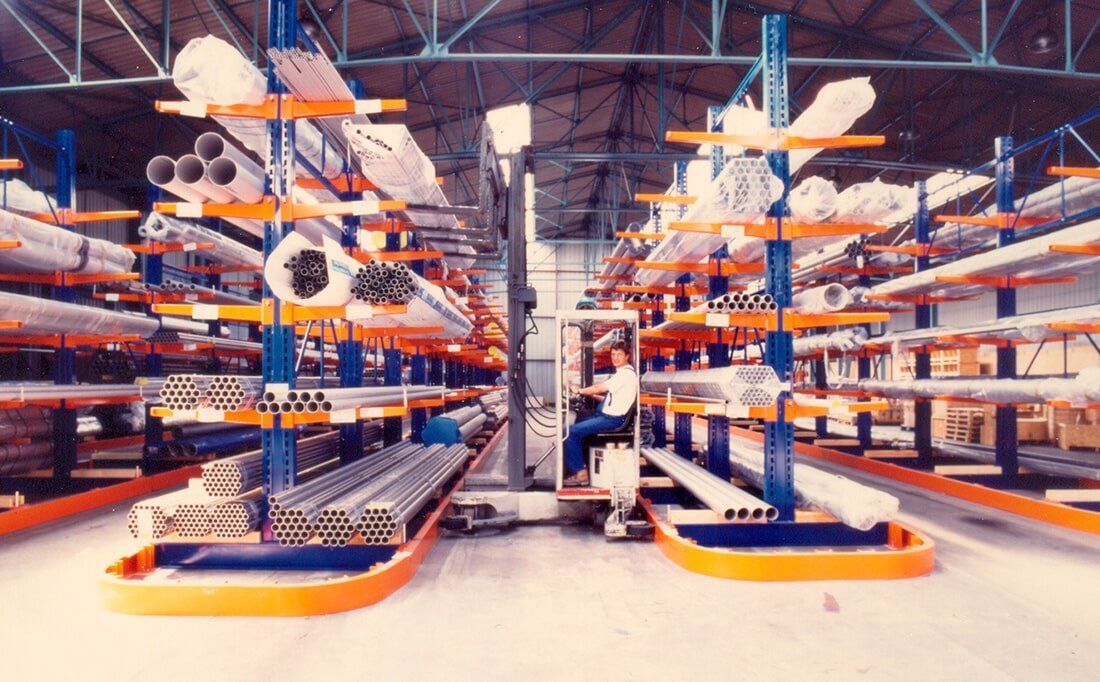 Racks Cantilever para almacenaje de carga larga y pesada en Guatemala