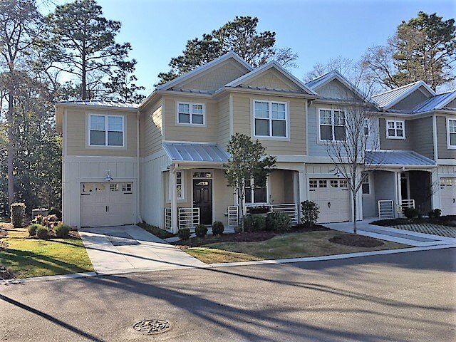 Thumbnail of Lake Park Village Townhomes