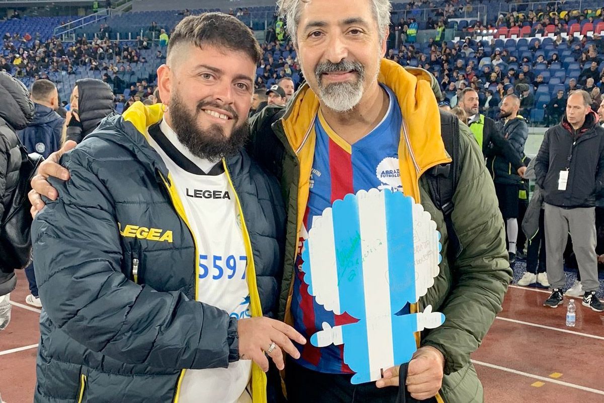 La Partita per la Pace, 14 novembre 2022, allo Stadio Olimpico di Roma, ed è organizzata come evento interreligioso benefico dal Movimento Pontificio per l’Educazione Scholas Occurrentes. 
Loslogan We Play For Peace e riunisce giocatori di tutto il mondo e leggende del calcio di diverse religioni e credenze, che insieme a Papa Francesco faranno questo nuovo appello alla pace in un GRAN ABRAZO FUTBOLERO