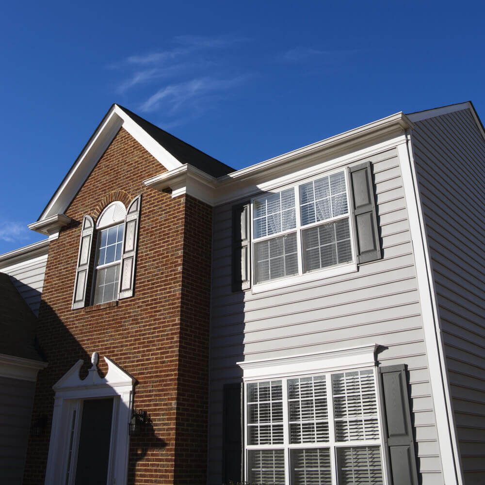 How to Choose Between Siding Materials: Vinyl vs Wood vs Fiber Cement