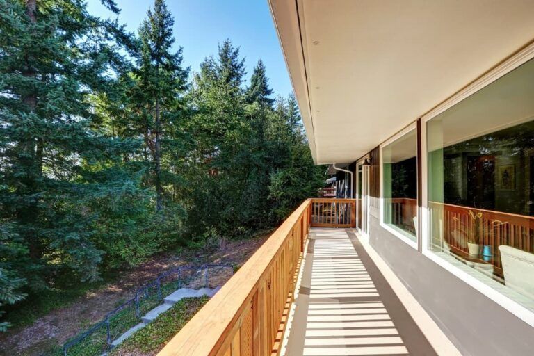 Deck Railing in Portland